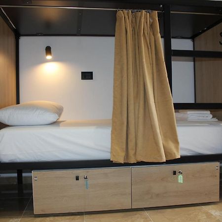 Central Boutique Hostel Саранда Экстерьер фото