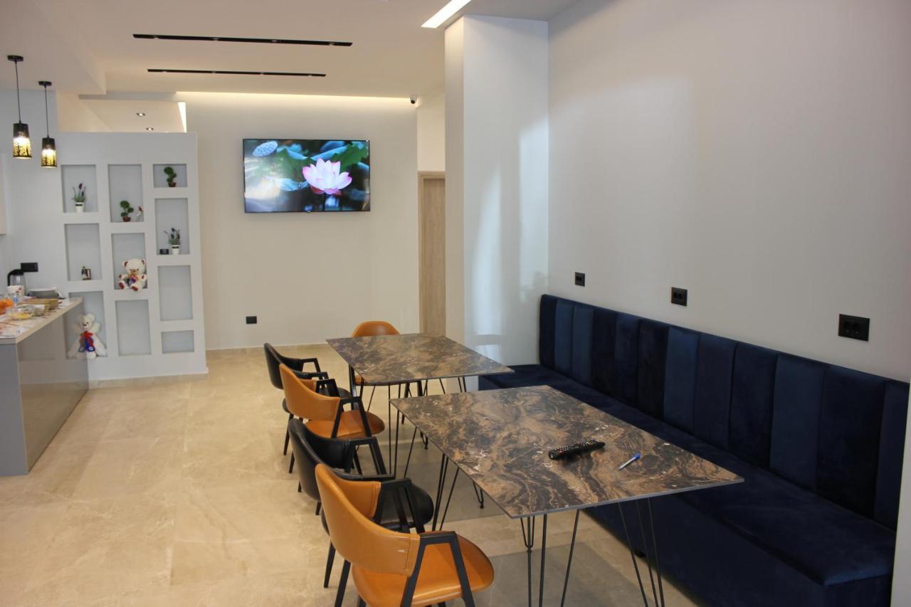Central Boutique Hostel Саранда Экстерьер фото