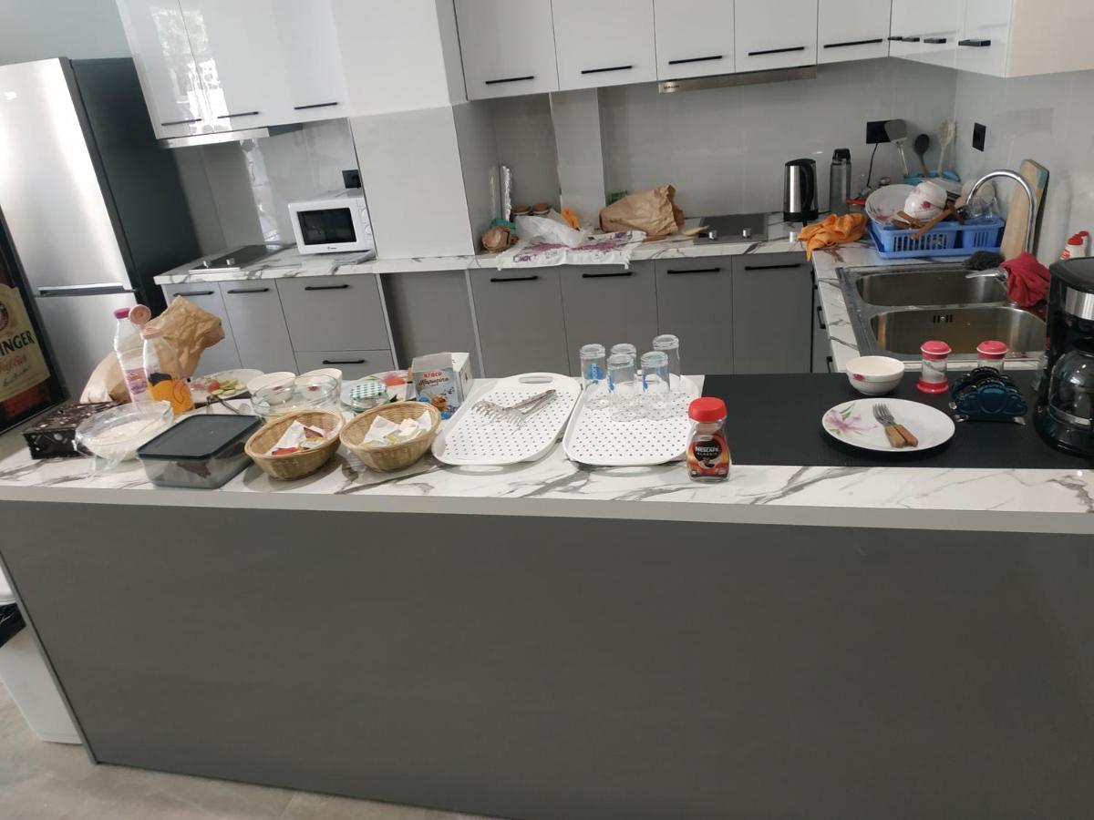 Central Boutique Hostel Саранда Экстерьер фото